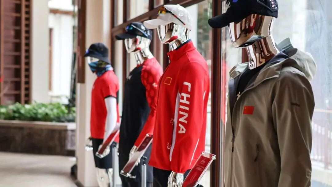 42dea225-2e86-406d-b2d7-d67e84c435e3