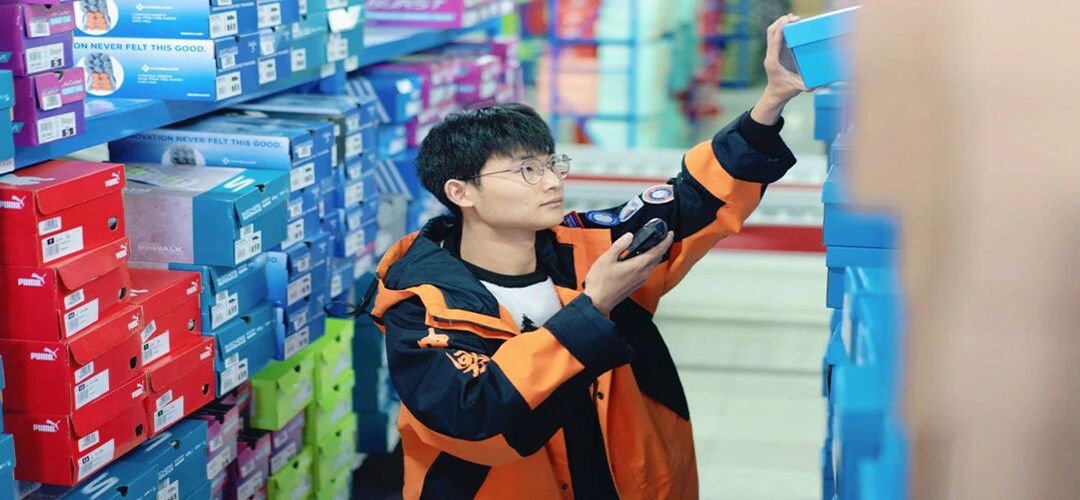 7e95e063-0cb9-4eeb-9bb6-d4bdaeebdb7e